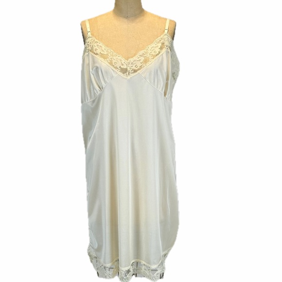 VINTAGE 70s nylon lace midi dress slip full length midi lingerie layer nightgown - Picture 3 of 13